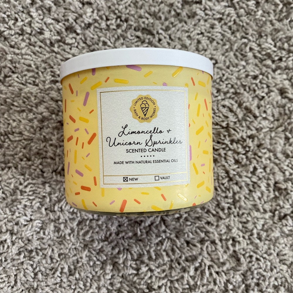 Limoncello + Unicorn Sprinkles candle